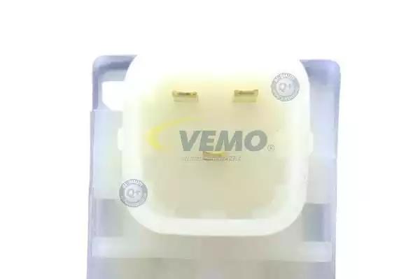 Водяной насос, система очистки окон VEMO V52-08-0002 - Фото #1