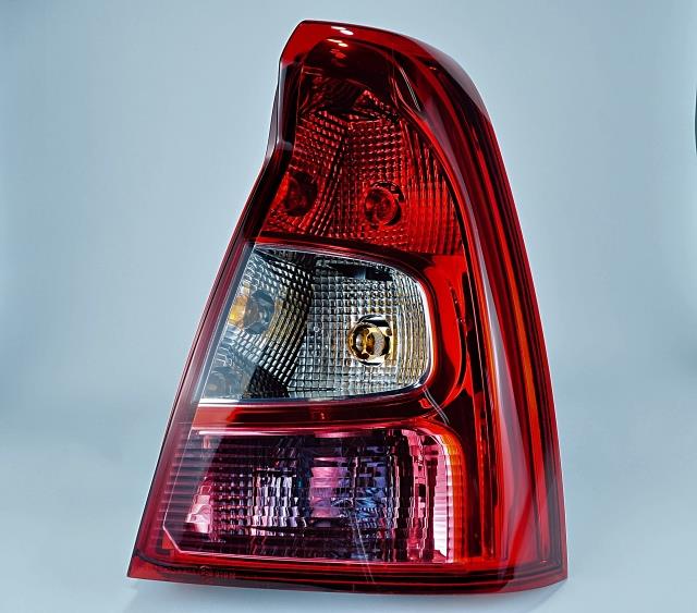 Фонарь задний правый RENAULT 82 00 744 759