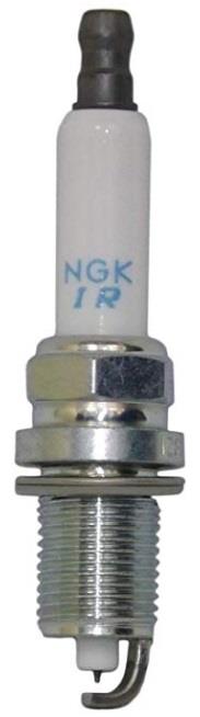 Свеча зажигания NGK SILZKR7B8E