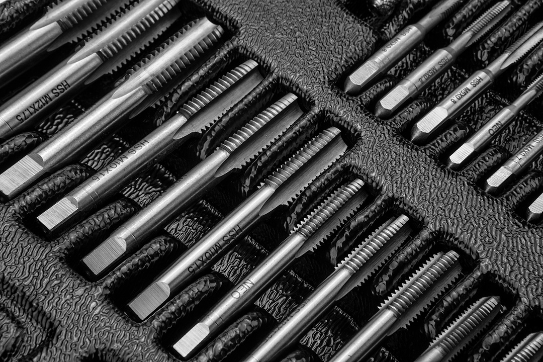 Плашки и метчики, набор 31 шт. Neo Tools 84-246 - Фото #16