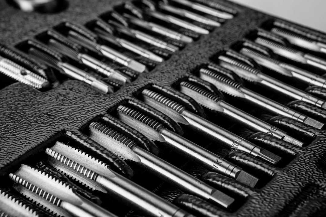 Плашки и метчики, набор 31 шт. Neo Tools 84-246 - Фото #10