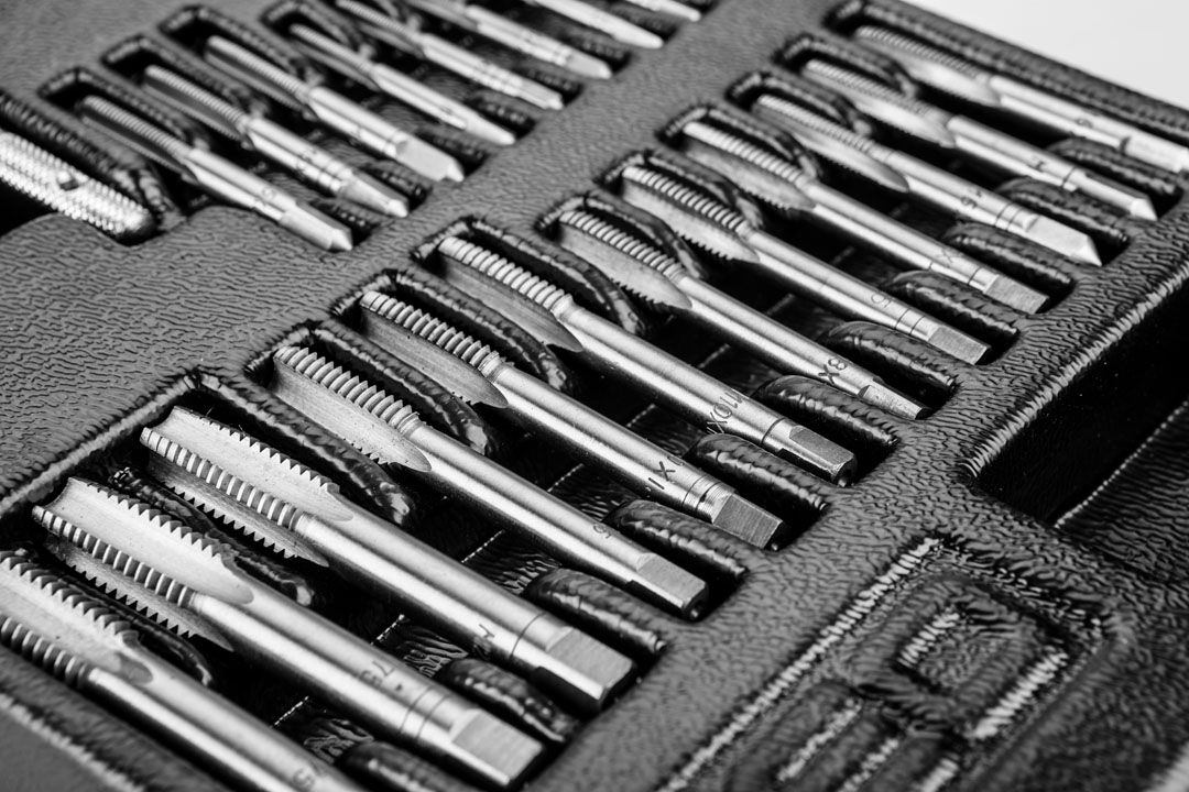 Плашки и метчики, набор 31 шт. Neo Tools 84-246 - Фото #8