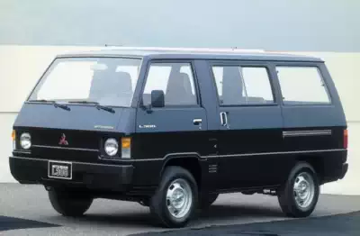L 300 Bus (LO3_P/G, L0_2P) L 300 Bus (LO3_P/G, L0_2P)