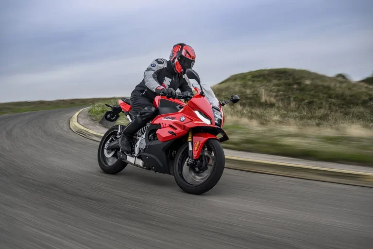 BMW F 450 RR: легкий спортбайк для доріг і треку