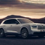 Bentley Torcal First Edition: 888 сил і розкіш у базі