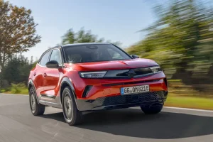Opel презентував яскраві версії Corsa та Mokka до Хелловіну